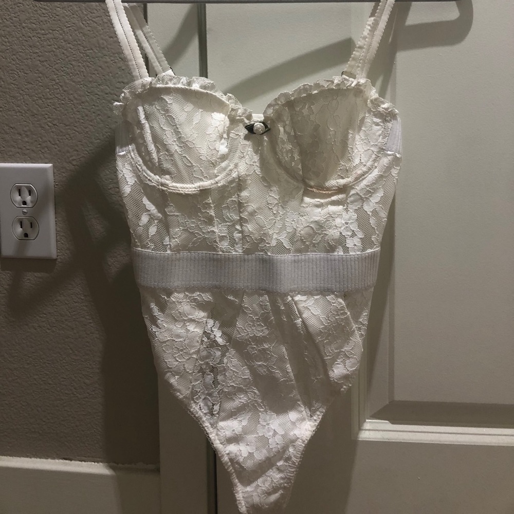 Lou Lace Bodysuit For Love and Lemons